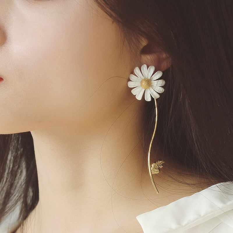 Korean Style Cute Small Daisy Flower Stud Earrings For Women Girls Sweet Statement Asymmetrical Earring Party Jewelry Gifts ShopOnlyDeal