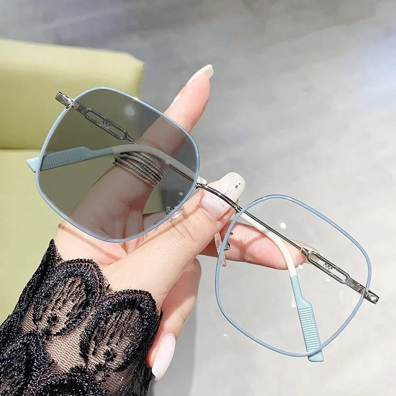 New Trend Oversized Frame Anti-Blue Light Photochromic Glasses Prescription Near Sight Computer Eyeglasses for Women 0 to -4.0 ShopOnlyDeal