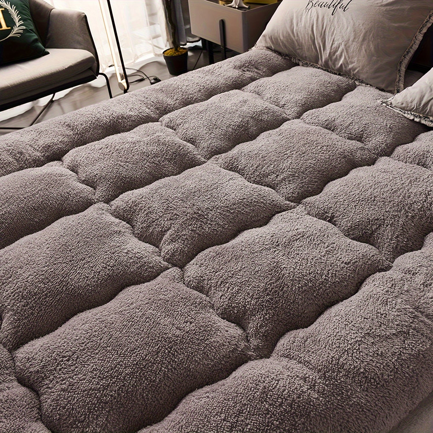 Soft and Skin-Friendly Thickened Lamb Velvet Mattress - Luxuriously Fluffy Comfort ShopOnlyDeal