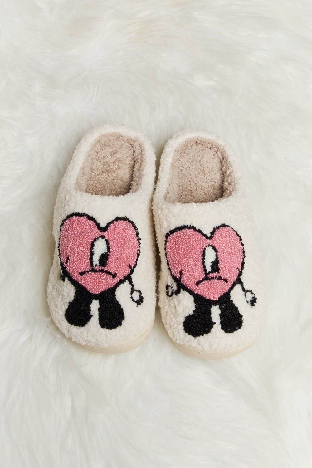 Step into Comfort and Style: Melody Love Heart Print Plush Slippers for Cozy and Chic Relaxation ShopOnlyDeal