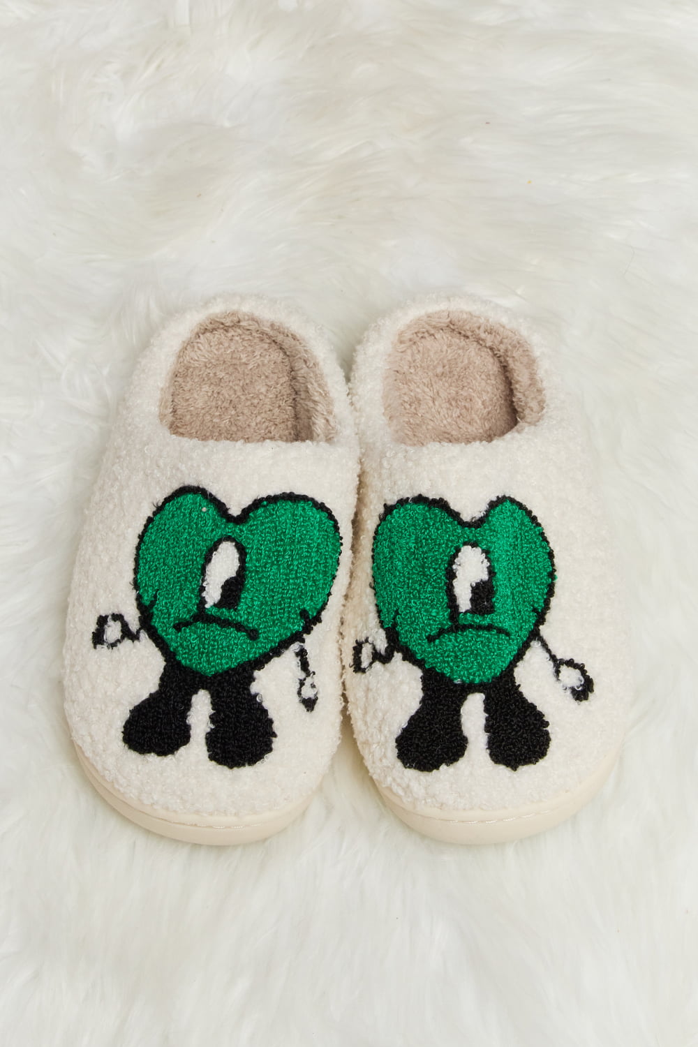 Step into Comfort and Style: Melody Love Heart Print Plush Slippers for Cozy and Chic Relaxation ShopOnlyDeal