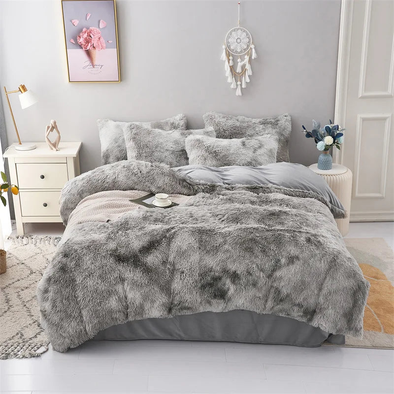 Plush Duvet Cover Pillowcase Warm And Cozy Bedding Three-Piece Set of Skin-friendly Fabric for Single And Double Beds ShopOnlyDeal