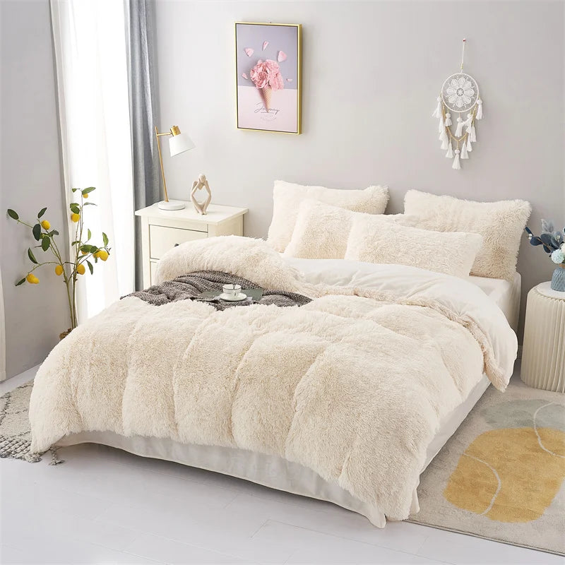 Warm and Cozy Plush Duvet Cover Set - Skin-Friendly Bedding for Single and Double Beds ShopOnlyDeal