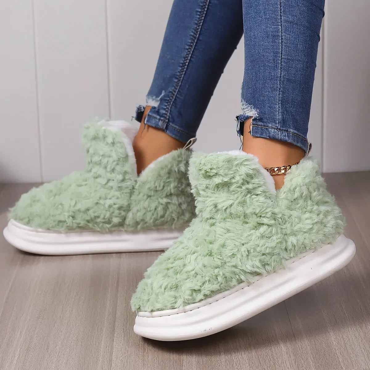 Cozy Women's Warm Fur Slippers: Plush Winter Platform Shoes for Indoor and Outdoor Comfort ShopOnlyDeal