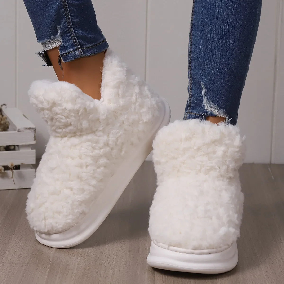 Cozy Women's Warm Fur Slippers: Plush Winter Platform Shoes for Indoor and Outdoor Comfort ShopOnlyDeal