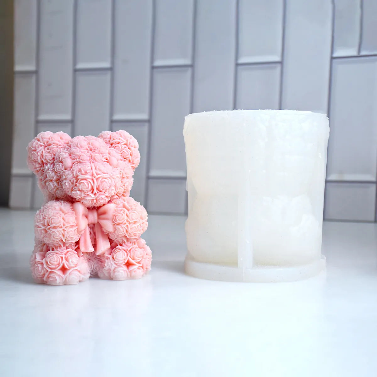 Rose Love Bear Plaster Mold - Create Beautiful Bouquet Aromatherapy Candles - Silicone Mold for Furniture Decoration - Ideal Couple Birthday Gift ShopOnlyDeal