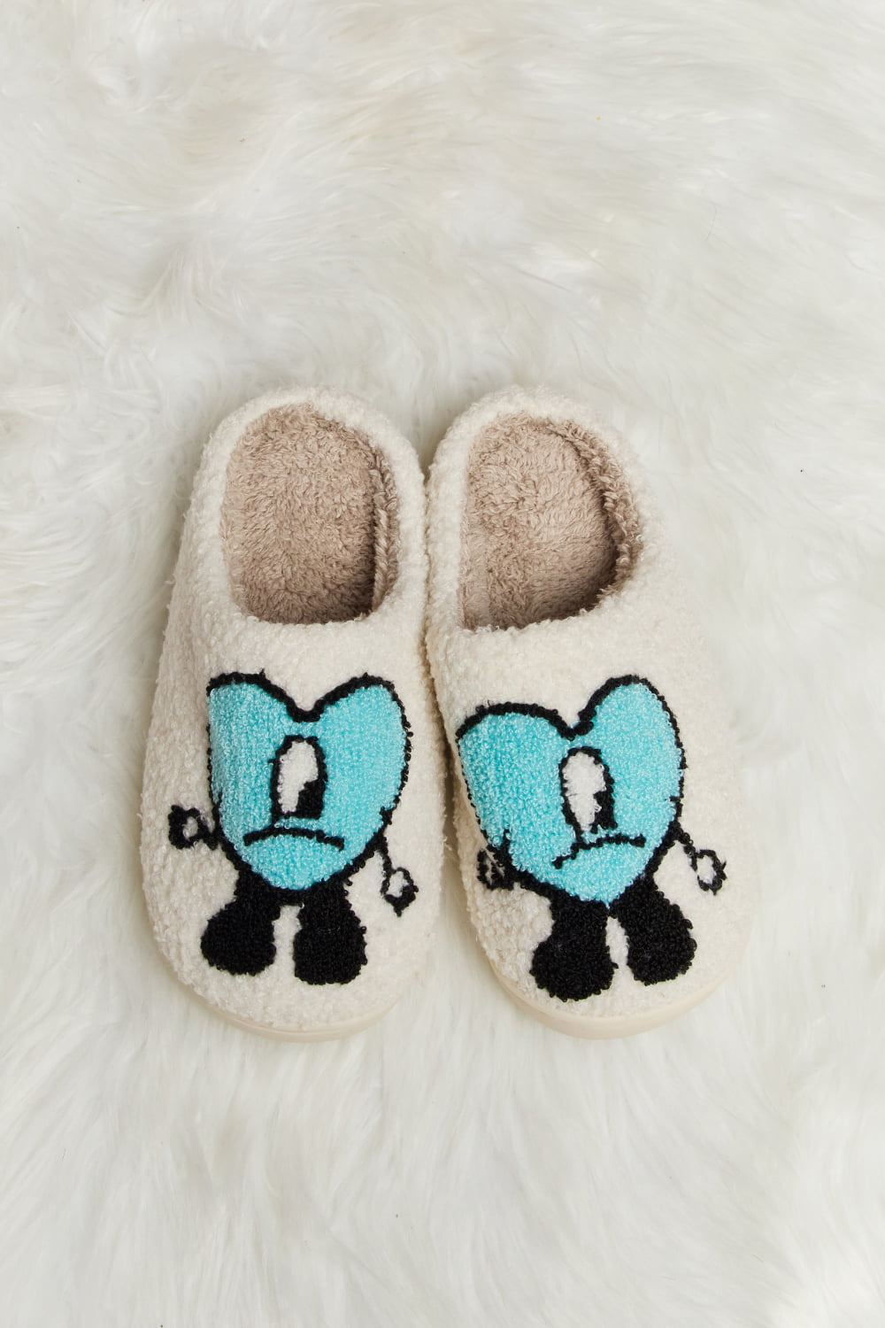 Step into Comfort and Style: Melody Love Heart Print Plush Slippers for Cozy and Chic Relaxation ShopOnlyDeal