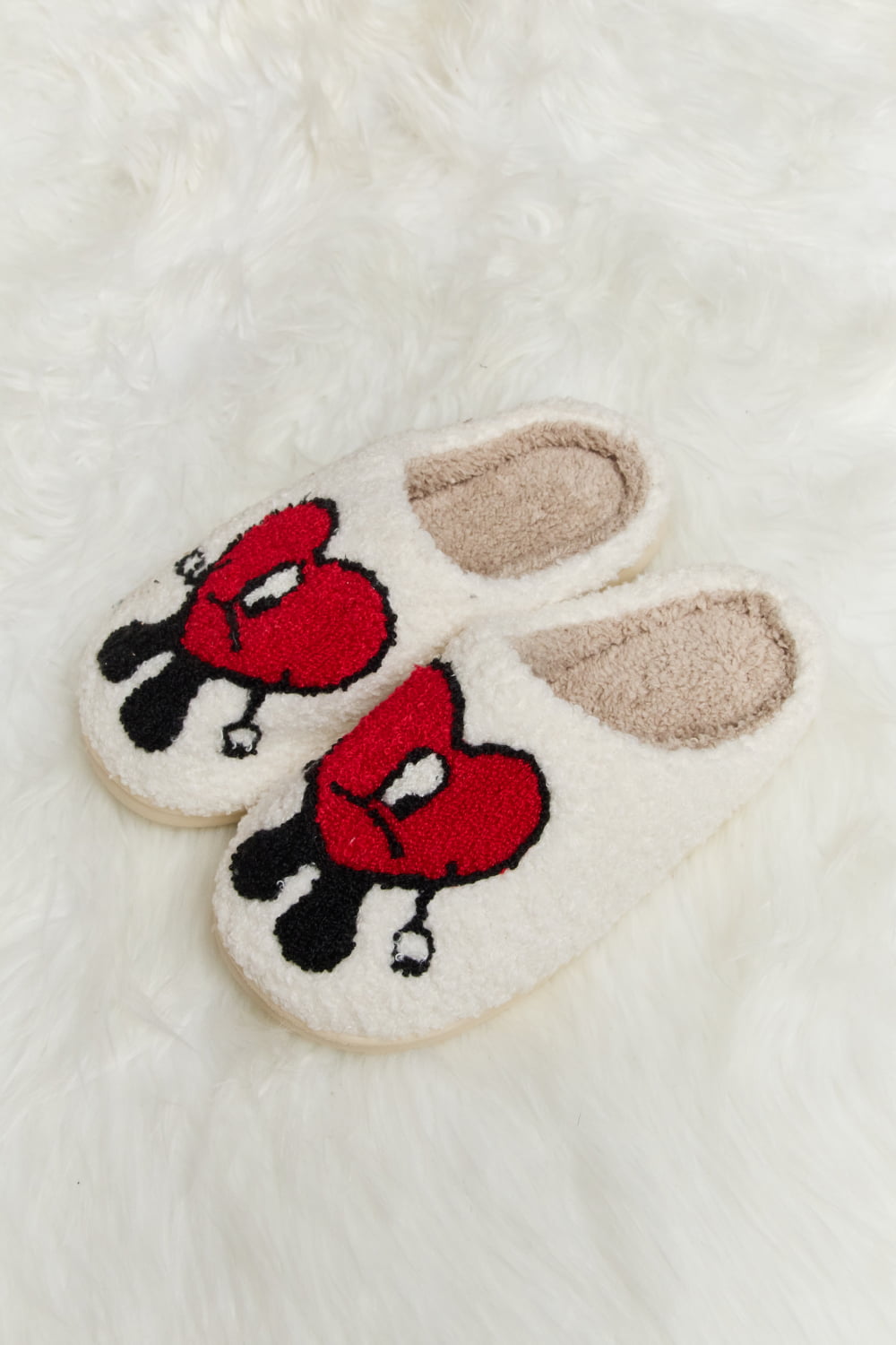 Step into Comfort and Style: Melody Love Heart Print Plush Slippers for Cozy and Chic Relaxation ShopOnlyDeal