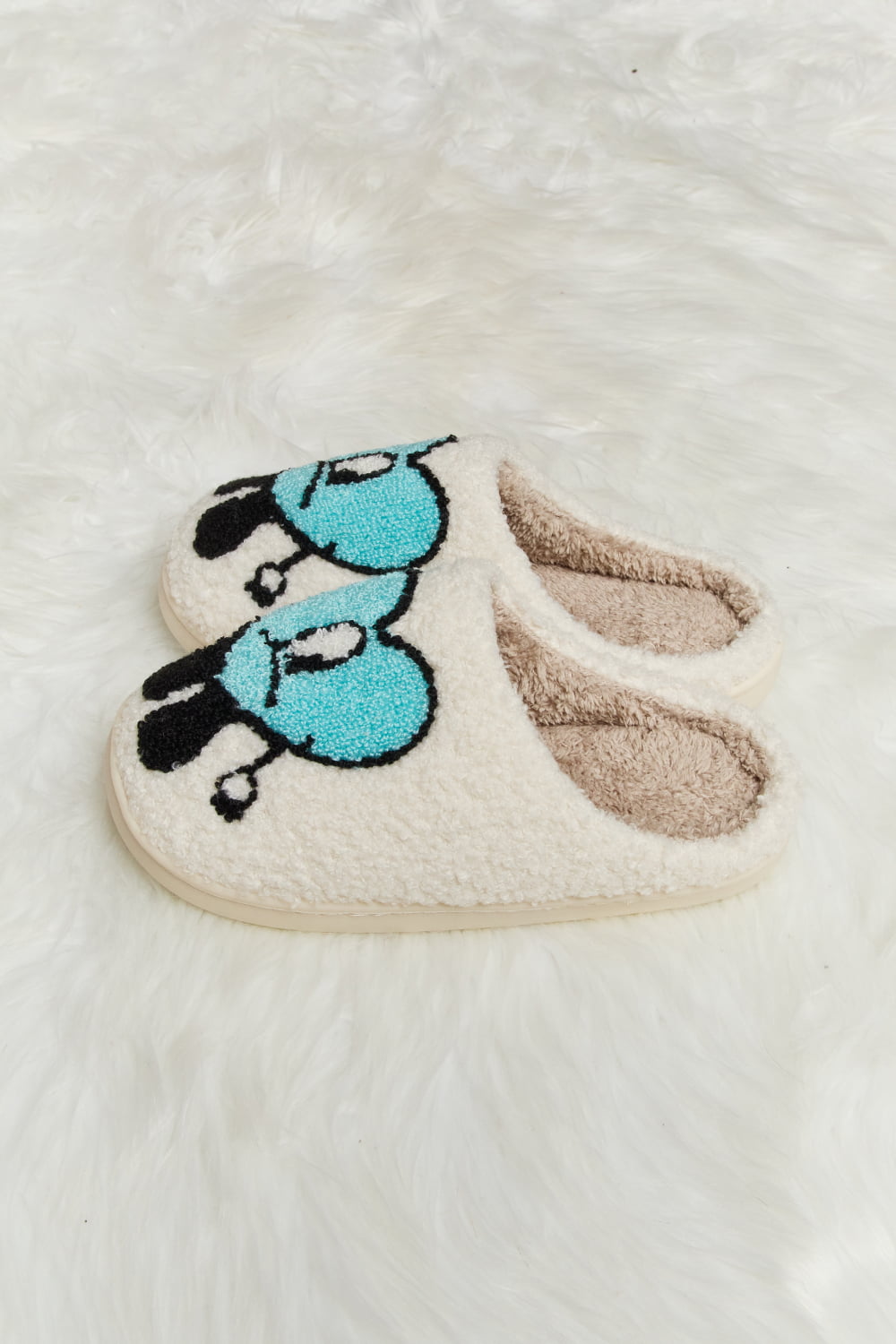 Step into Comfort and Style: Melody Love Heart Print Plush Slippers for Cozy and Chic Relaxation ShopOnlyDeal